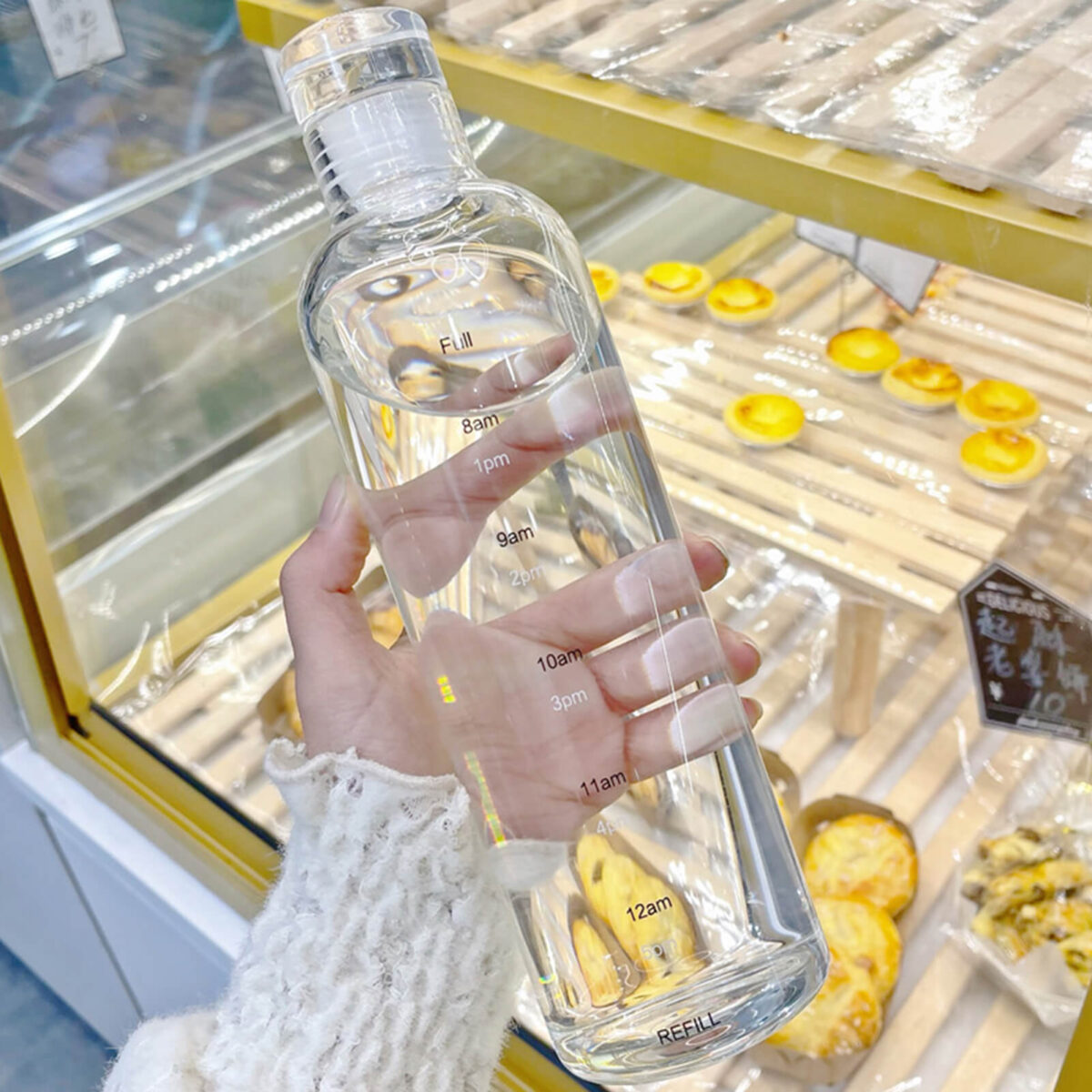⁦زجاجة اكليريك مقسمه بالساعات للتذكير والتحفيز علي شرب المياه وقت ممارسة الرياضة والعمل⁩ - الصورة ⁦7⁩