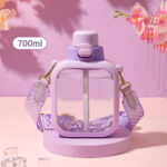 زمزمية مدرسية للاطفال 700 ملي بشاليموه لسهولة الشرب وحزام كروس لسهولة الحمل - الصورة 7