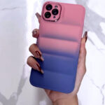 ⁦جراب ايفون 14 برو  بامب بالوان مبهجة سيليكون للحماية من الخدوش والصدمات مع إطار حامي للكاميرا⁩ - الصورة ⁦2⁩