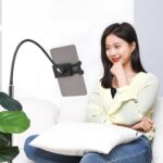 ⁦استاند وحامل ارضي للموبايل والتابلت يدور 360 درجة لتعديل الزاوية لمشاهدة الافلام والمسلسلات وعمل مكالمات فيديو بطول 1.3 متر⁩ - الصورة ⁦2⁩