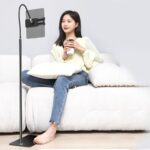 استاند وحامل ارضي للموبايل والتابلت يدور 360 درجة لتعديل الزاوية لمشاهدة الافلام والمسلسلات وعمل مكالمات فيديو بطول 1.3 متر