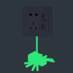 ⁦استيكر تزين الحائط لمفاتيح الكهرباء مضئ باللون الفسفوري بأشكال محتلفة⁩ - الصورة ⁦10⁩