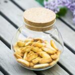 ⁦برطمان زجاجي 500 ملي حافظ للتوابل والمكسرات وقطن الميكب والاذن متعدد الاستخدام بغطاء محكم الغلق⁩ - الصورة ⁦2⁩