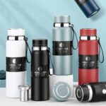 ⁦ترمس حراري استانليس ستيل 600 ملي حافظ للحرارة بغطاء محكم الغلق ومصفاه ويد لسهولة الحمل وقت السفر والرحلات⁩ - الصورة ⁦8⁩