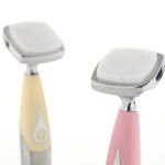 ⁦جهاز تنظيف وتدليك الوجه بعمق تاتش سيليكون يعمل بالبطاريات⁩ - الصورة ⁦3⁩