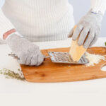 ⁦جوانتي سلامة لحماية اليد اثناء تقطيع اللحوم والخضروات⁩ - الصورة ⁦4⁩