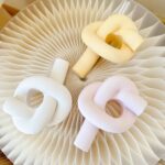 ⁦حامل شموع هاند ميد شكل عقدة من الجبس لتجديد وتغير ديكور البيت⁩ - الصورة ⁦4⁩