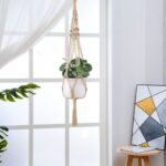 حامل نبات هاند ميد من خيط المكرمية لتجديد ديكور المنزل