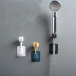 ⁦حامل وماسك لسماعة الدش دوار بلزق دبل فيس قوي سيليكون⁩ - الصورة ⁦2⁩