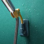 ⁦حامل وماسك لسماعة الدش دوار بلزق دبل فيس قوي سيليكون⁩ - الصورة ⁦10⁩