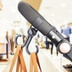 ⁦خطاف مزدوج لعربة الاطفال يدور 360 درجة لتعليق شنط الاطفال والمتعلقات الشخصية⁩ - الصورة ⁦2⁩