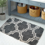 ⁦دواسة حمام وبانيو ريش ناعم مانعة للانزلاق⁩ - الصورة ⁦2⁩