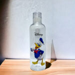 زجاجة مياه بطوط 580 ملي اكيليريك شفاف بغطاء محكم الغلق للمدارس والجيم والخروج والرحلات