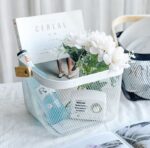 ⁦سلة حمل وتنظيم الفواكة والملابس وادوات العناية بالشعر والبشرة معدن غير قابل للصدأ بيد خشب متحركة⁩ - الصورة ⁦8⁩