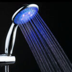 ⁦سماعة دش مضيئة ب 7 الوان مختلفة تتغير بتغير درجة حرارة المياه⁩ - الصورة ⁦11⁩