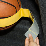 ⁦شريط تخزين وتنظيم المحتويات داخل شنط السيارة كشنط السفر والطفايات والالعاب لمنع حركتها⁩ - الصورة ⁦5⁩