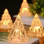 شمعة شجرة الكريسماس مضيئة بدون لهب لتجديد ديكور المنزل وإضفاء اجواء رومانسية هادئة من الاكليريك ​