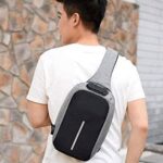 شنطة كتف رجالي برقم سري للحماية من السرقه ووصلة يو اس بي وتربروف