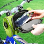 ⁦شنطة دراجات وتربروف للحفاظ علي المحتويات بجيب مبطن للموبايل وغطاء شفاف لسهولة التحكم التاتش⁩ - الصورة ⁦3⁩