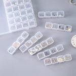 ⁦صندوق منظم وحامل للاكسسورات والادوية 56 فتحة مقسم مجموعات قابلة للفصل لسهولة الحمل في الشنط وقت الخروج والسفر⁩ - الصورة ⁦8⁩