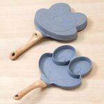 ⁦طاسة الومنيوم طبقة جرانيت غير لاصق 3 اقسام علي شكل ضفدع للبيض والسوسيس⁩ - الصورة ⁦3⁩