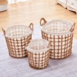 ⁦طقم باسكت معدن بخيوط جوت وبطانة كتان دائري 3 قطع مقاسات مختلفة لحمل وتنظيم الملابس والعاب الاطفال بيد⁩ - الصورة ⁦4⁩