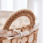 ⁦طقم باسكت معدن بخيوط جوت وبطانة كتان دائري 3 قطع مقاسات مختلفة لحمل وتنظيم الملابس والعاب الاطفال بيد⁩ - الصورة ⁦8⁩