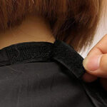 ⁦طقم حلاقة يتكون من مريلة لتجميع الشعر ومنع سقوطه علي الارض قابلة للطي مع مشط لتسريح وتحديد الذقن⁩ - الصورة ⁦8⁩