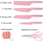 ⁦طقم سكاكين 4 قطع استانليس ستيل مطلي باللون البينك مقاسات مختلفة مع مقص ومسن لتقطيع اللحوم والخضروات والفواكه⁩ - الصورة ⁦5⁩