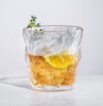 ⁦طقم كوبايات 6 قطع زجاج شفاف منقرش لشرب وتقديم المشروبات الباردة والساخنة للضيوف بشكل شيك⁩ - الصورة ⁦4⁩