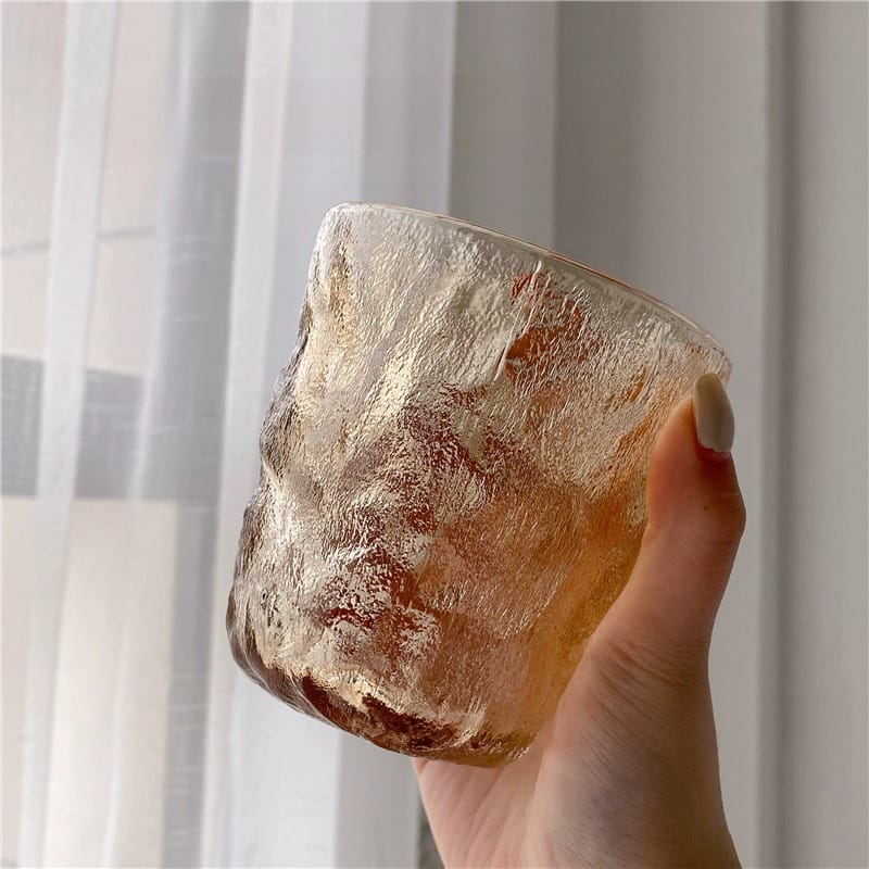 طقم-كوبايات-6-قطع-زجاج-كريستال-منقرش-باللون-العسلي-لشرب-وتقديم-المشروبات-الباردة-والساخنة-للضيوف-بشكل-شيك_All_6350_8.jpeg طقم كوبايات 6 قطع زجاج كريستال منقرش باللون العسلي لشرب وتقديم المشروبات الباردة والساخنة للضيوف بشكل شيك - الصورة 1