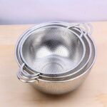 ⁦طقم مصفي استانلس 3 قطع بيد لغسل الخضروات والفواكه⁩ - الصورة ⁦4⁩