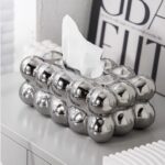 ⁦علبة مناديل بابلز سيراميك مطلي باللون السيلفر بدبدوب ثري دي لغرف النوم والاطفال والليفنج والمطبخ والمكتب⁩ - الصورة ⁦7⁩