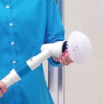 ⁦فرشاة تنظيف كهربائية دوارة ب 3 روؤس مختلفة للسيراميك والأحواض والبلاط والزجاج⁩ - الصورة ⁦4⁩