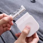 ⁦لمامة ميني لإزالة الوبر والشعر من الملابس والسجاد والمفروشات⁩ - الصورة ⁦8⁩