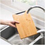 ⁦لوح تقطيع خشب 40*30 للحوم والخضروات والفواكه بيد معدن⁩ - الصورة ⁦4⁩