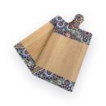 لوح تقطيع للحوم والخضروات والفواكه خشب بيد ونقوش مبهجة