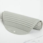 ⁦لوح غسيل سيليكون للملابس والجوارب والاحذية وفرش الميكب قابل للطي⁩ - الصورة ⁦4⁩