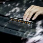 ⁦لوحة إظهار أرقام الموبايل في السيارة لسهولة التواصل وقت الركن وفي حالات الطوارئ⁩ - الصورة ⁦8⁩