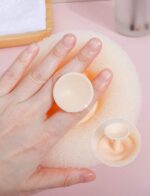 ⁦ليفة استحمام وشاور لطيفة علي الجسم تساعد علي عمل الاسكراب وإزالة الجلد الميت بيد لسهولة الأستخدام⁩ - الصورة ⁦4⁩