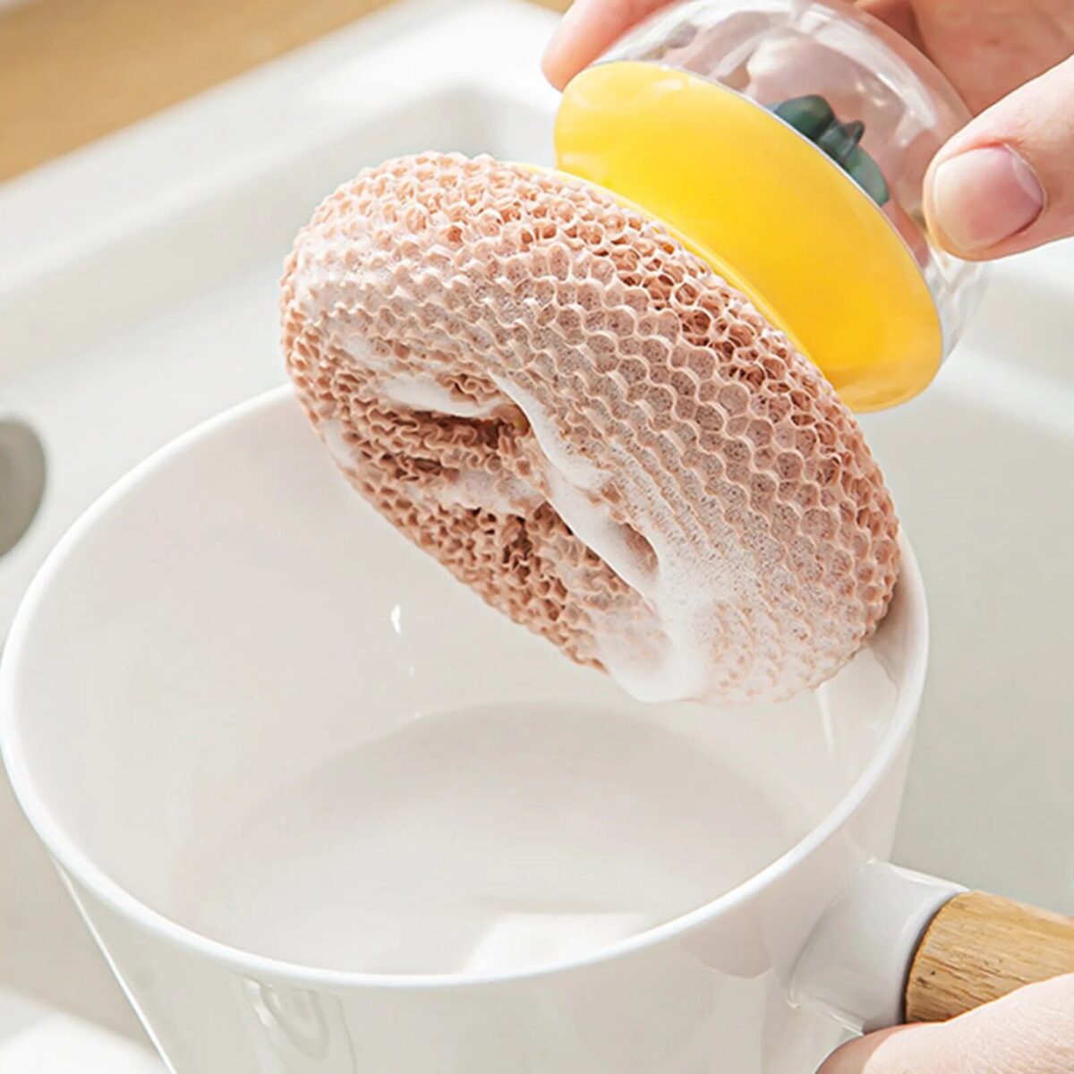 ⁦ليفة غسيل وتنظيف الأطباق والترابيزات والبوتجاز بمقبض لليد مريح قابلة للفك والتركيب⁩ - الصورة ⁦3⁩