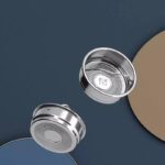 ⁦مج حراري استانليس ستيل450 ملي محكم الغلق بمصفاه للاعشاب ويد جلد للرحلات والجيم والجامعات⁩ - الصورة ⁦3⁩