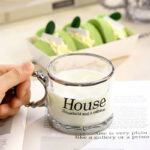 ⁦مج هاوس 250 ملي زجاج شفاف بيد شكل لولي باللون الفضي لشرب وتقديم الشاي والنسكافيه للضيوف بشكل شيك⁩ - الصورة ⁦7⁩