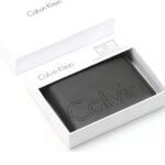 محفظة رجالي جلد مبطنه شمواه من الداخل مع ميدالية للمفاتيح