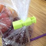 ⁦مشبك غالق لأكياس الطعام والوجبات الخفيفة عملي وسريع وسهل الأستخدام⁩ - الصورة ⁦4⁩