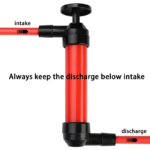 ⁦مضخة يدوية لنقل زيت وبنزين السيارات وتغير المياه في احواض السمك ونفخ البالونات والعوامات⁩ - الصورة ⁦5⁩