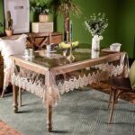 ⁦مفرش سفرة وتر بروف شفاف مع حروف دانتيل أنيقة⁩ - الصورة ⁦2⁩