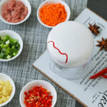 ⁦مفرمة يدوية ميني للثوم والبصل والجبن عملية وسهلة الأستخدام⁩ - الصورة ⁦2⁩