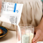 ⁦ملاحة توابل 5 في 1 للسفرة والمطبخ علي شكل وردة للملح والفلفل والشطة⁩ - الصورة ⁦4⁩