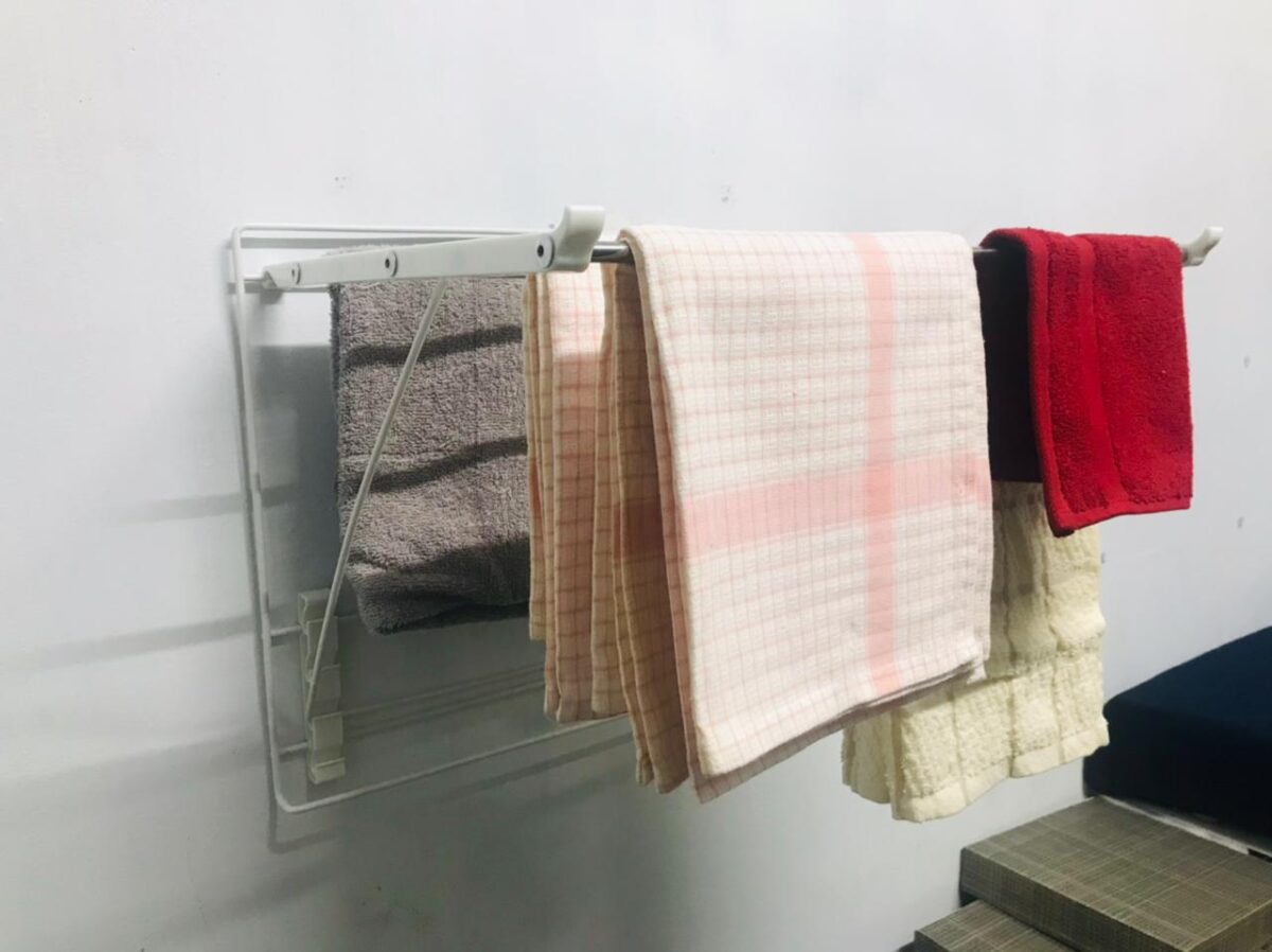 ⁦منشر غسيل استانلس 5 حبل حائطي للحمام والبلكونات⁩ - الصورة ⁦2⁩